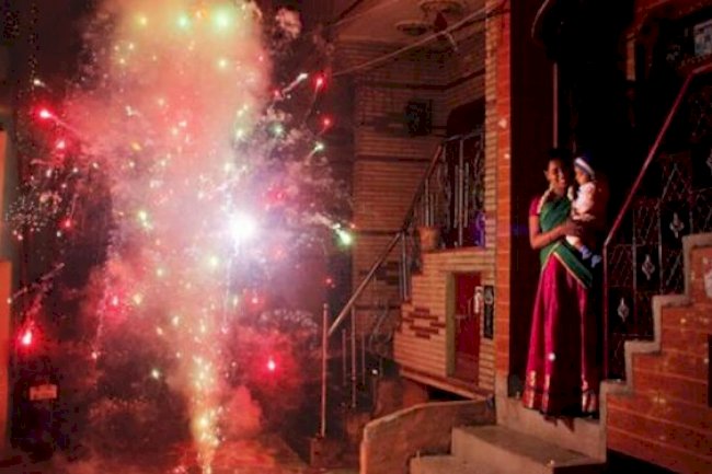 Indian capital orders complete ban on firecrackers during Diwali