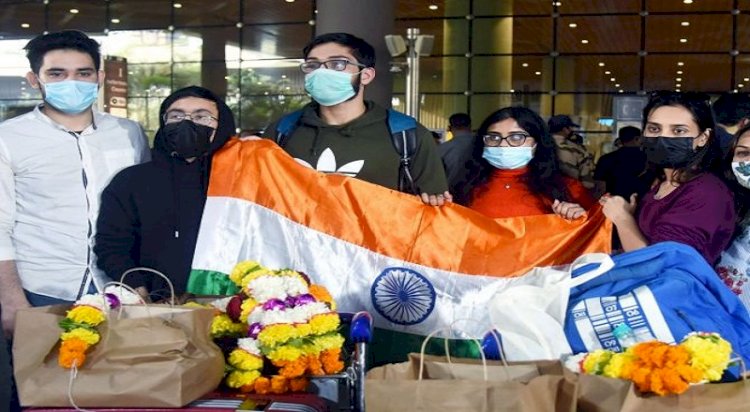 Indian flag got us home safely from Ukraine, say Pakistan and Turkey students